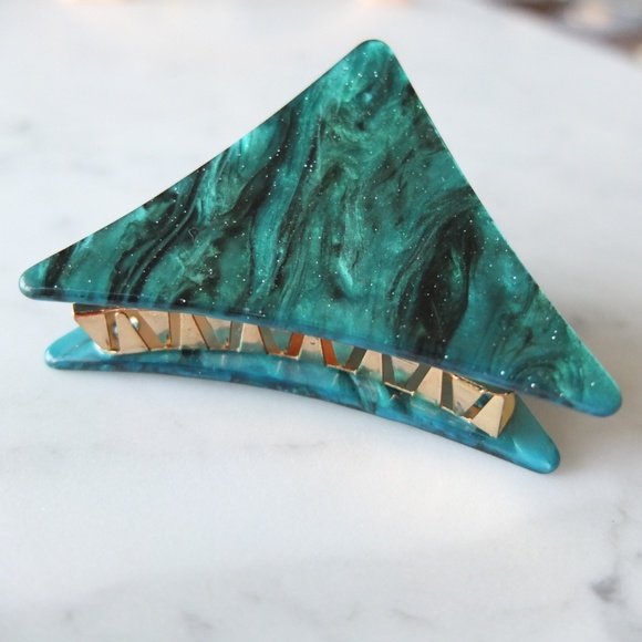 Emerald Iridescent Marble & Gold Hair Claw Medium - Picture 6 of 8